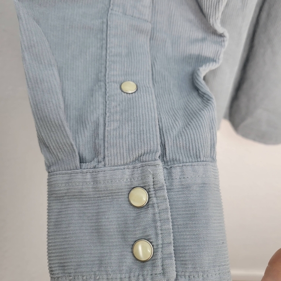 J Crew Western 14-wale corduroy shirt CM239 Size L Blue Pearl Buttons - Picture 5 of 9